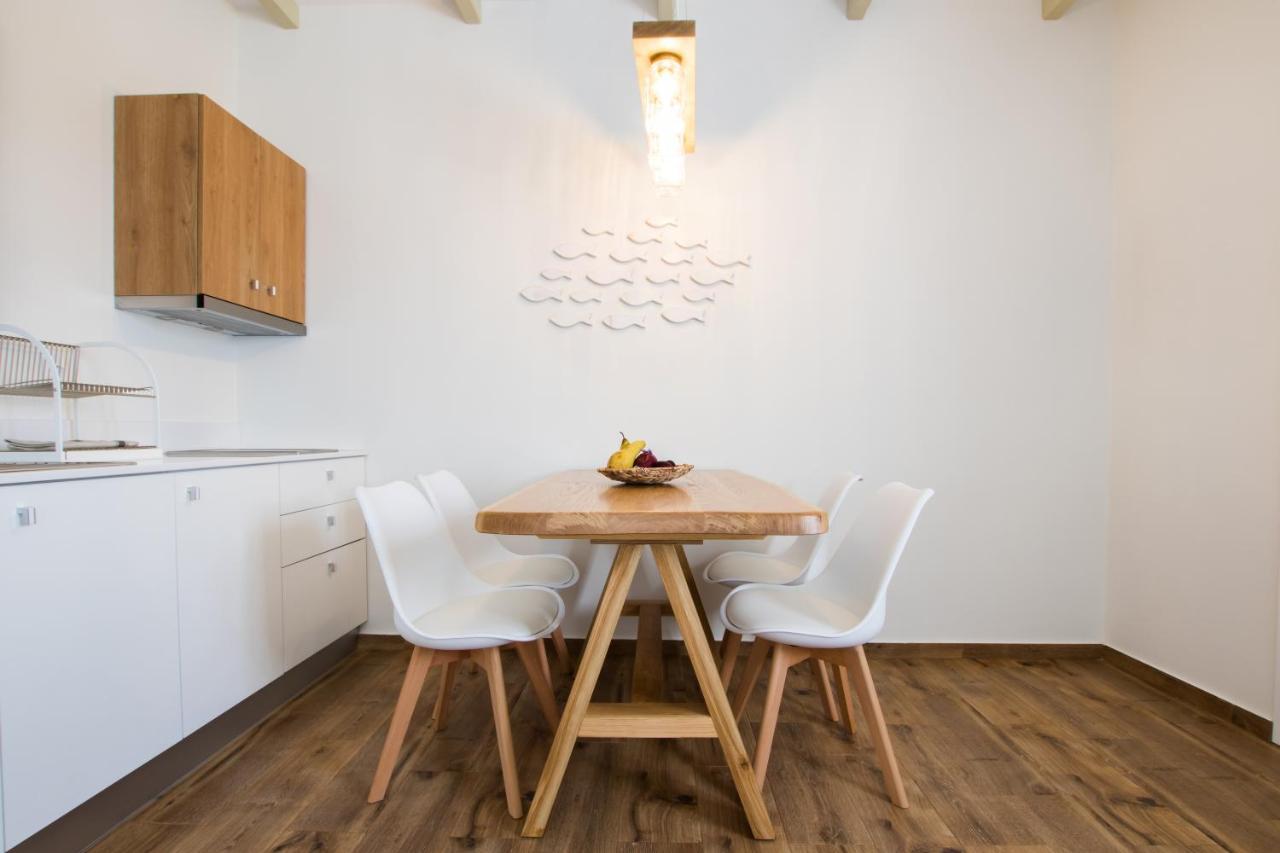 Damatria Theros Luxury Villas מראה חיצוני תמונה