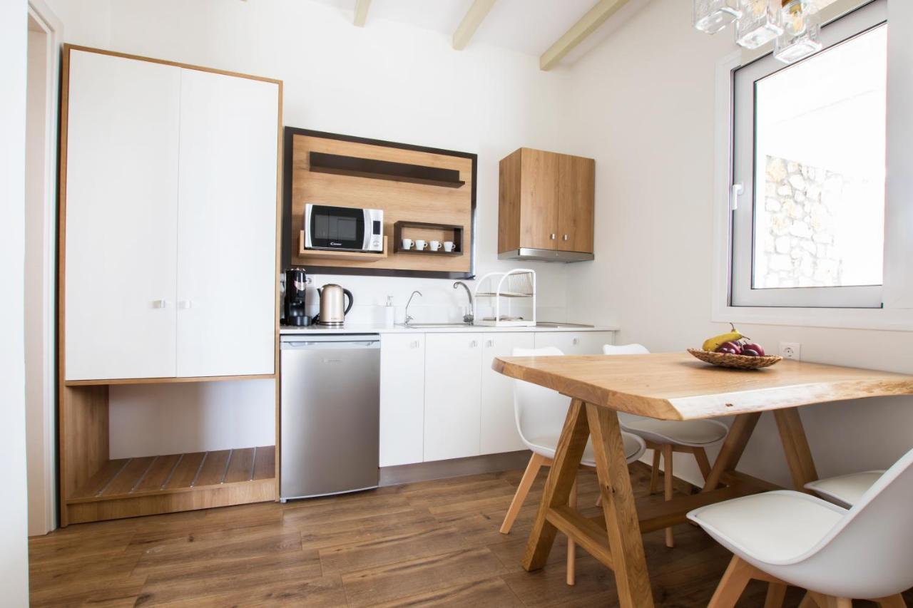 Damatria Theros Luxury Villas מראה חיצוני תמונה
